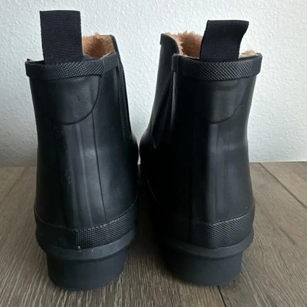 Chooka Plush Chelsea Rain Boot Women's Size 8 Black Waterproof Memory Foam